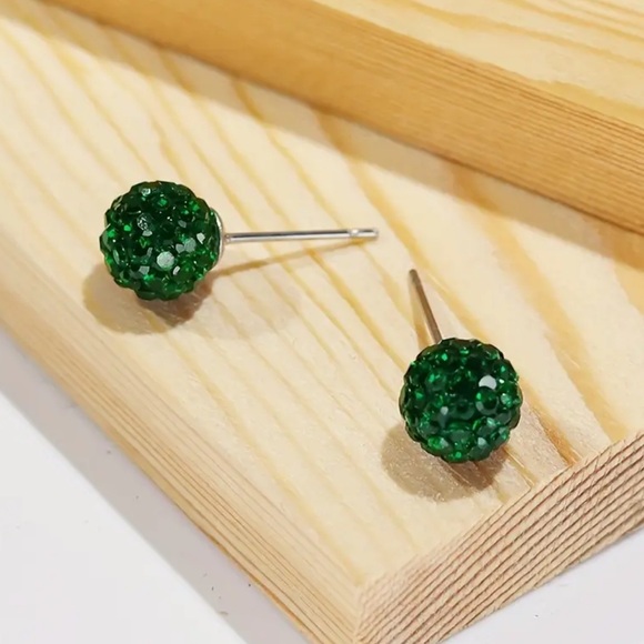 Jewelry - Green Crystal Stud Earrings